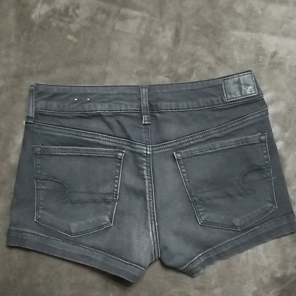 AMERICAN EAGLE SHORTS SHORTIE DISTRESSED STRETCH - Picture 2 of 5
